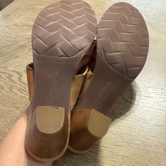 Trotters Women's Heeled Sandals Sand Nubuck 8.5M - Picture 4 of 4